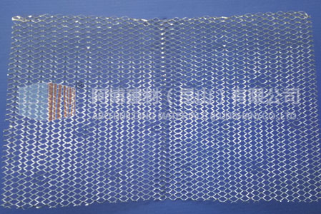 Self furring metal lath